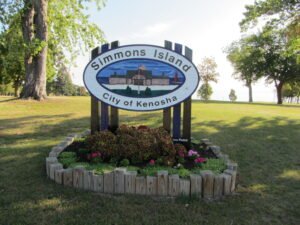 Simmons Island Kenosha | Free Lake Michigan Beach & Park